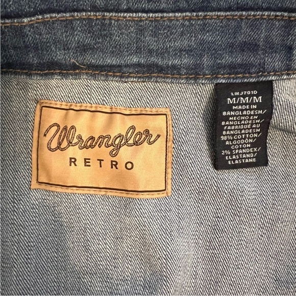 WRANGLER RETRO WOMENS JEAN JACKET LSU TIGERS UNIVERSITY SIZE MEDIUM NWT - Picture 5 of 5